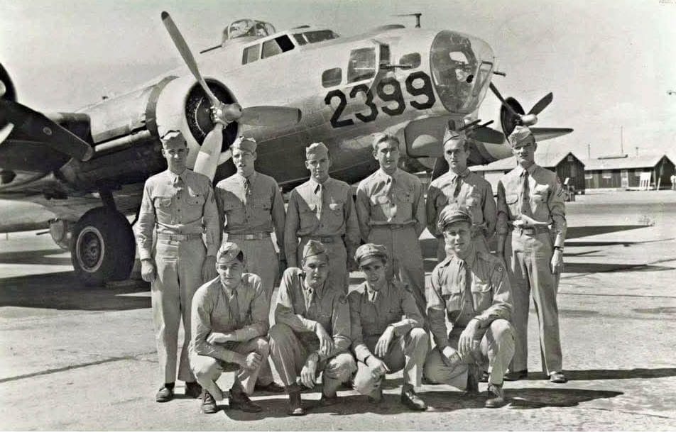 Hastings' Crew - 603rd Squadron - Training at Pyote AAF - July or August 1944